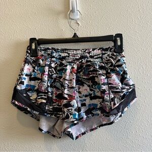 Lululemon hotty hot shorts size 4